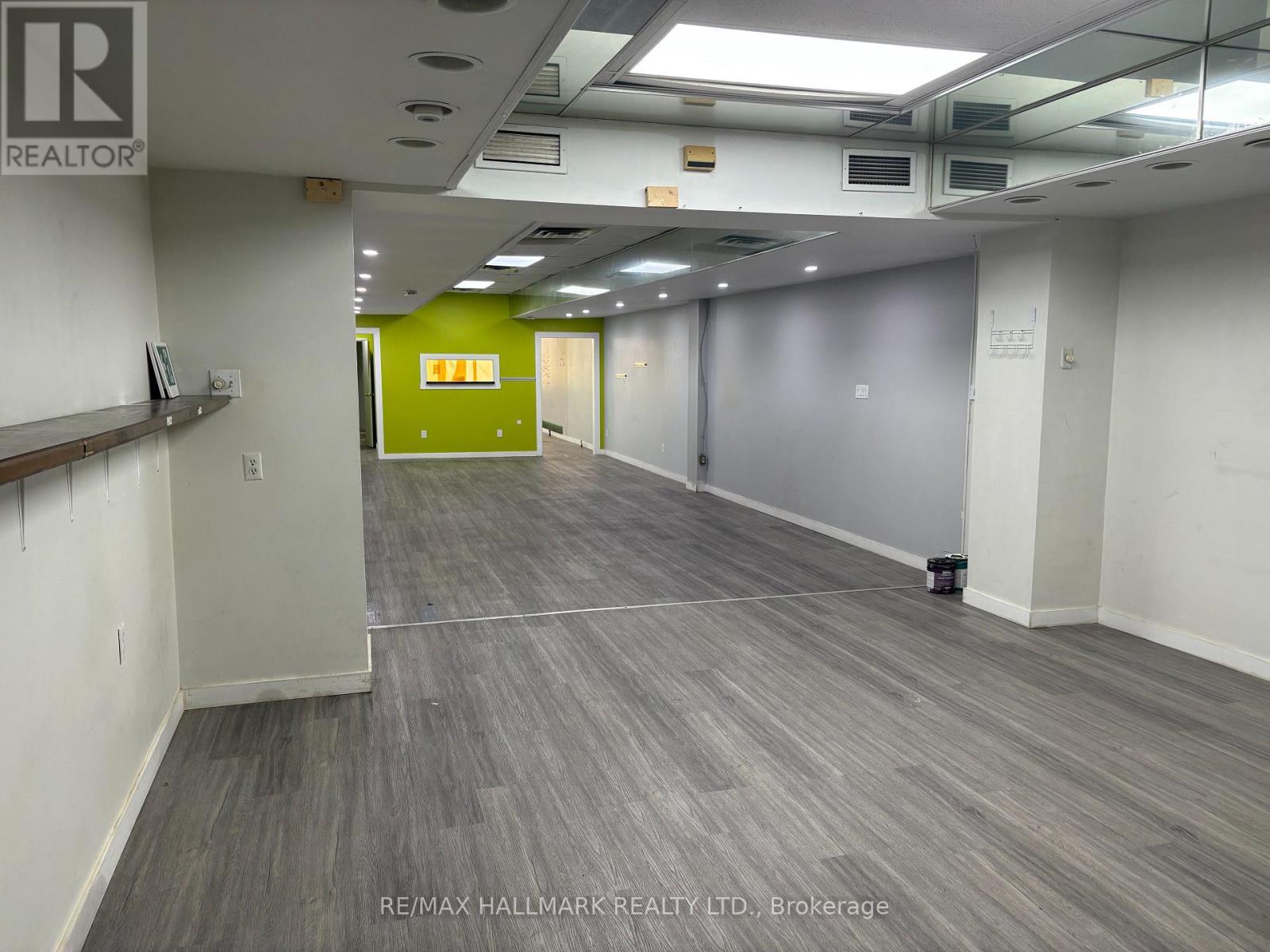 221-223 DUNDAS STREET
