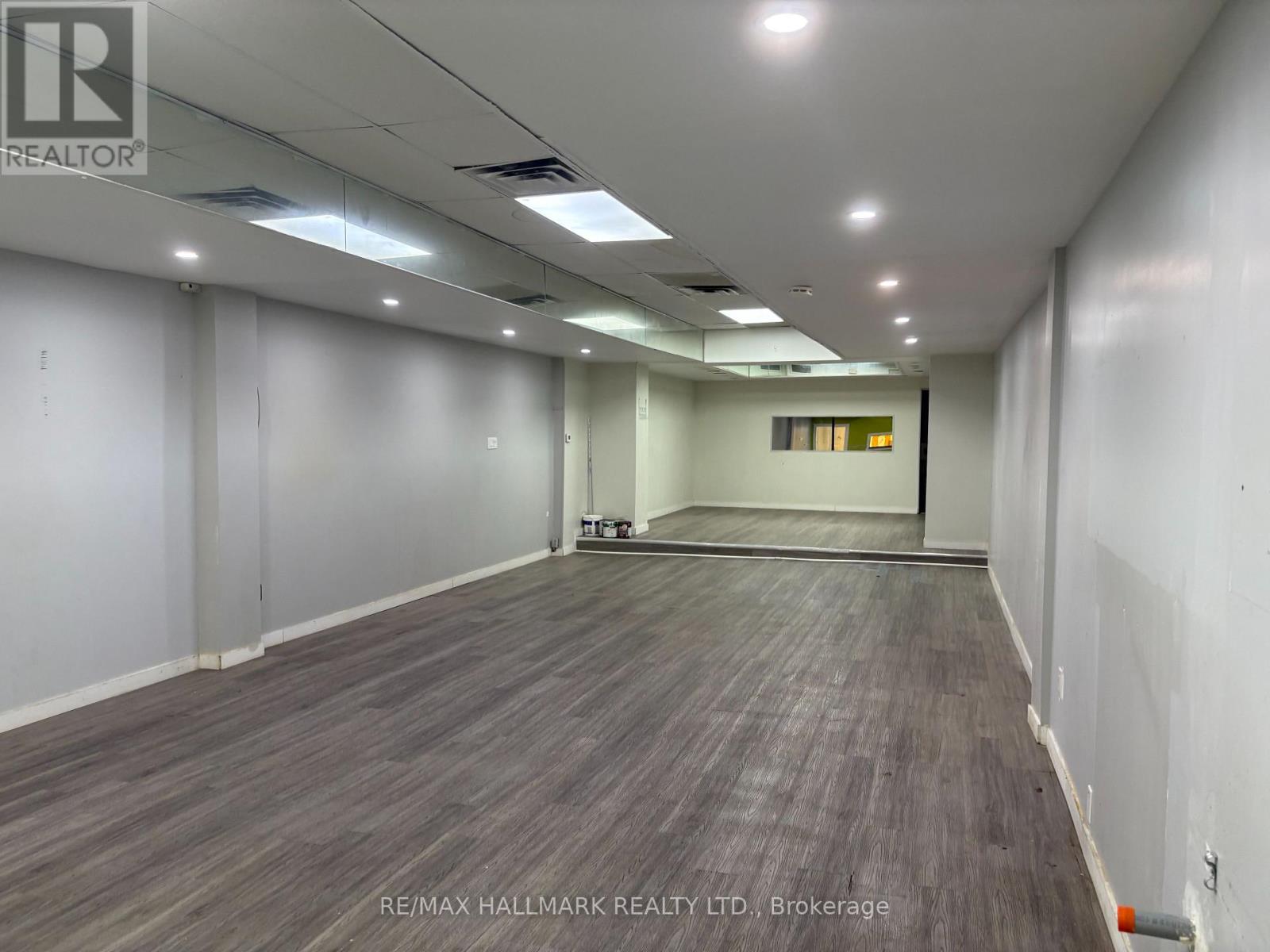 221-223 DUNDAS STREET