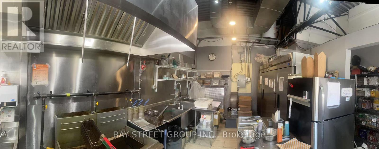 1050 KING STREET W
