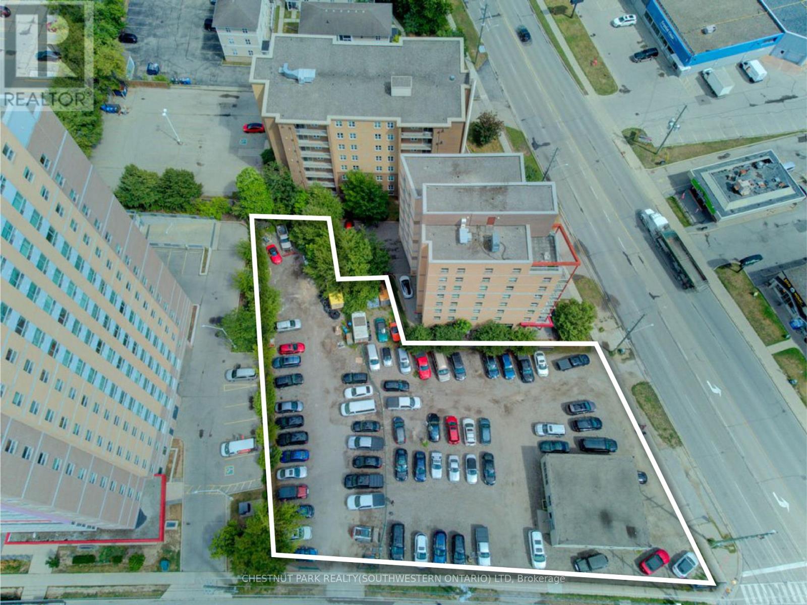 24-26 UNNIVERSITY AVENUE