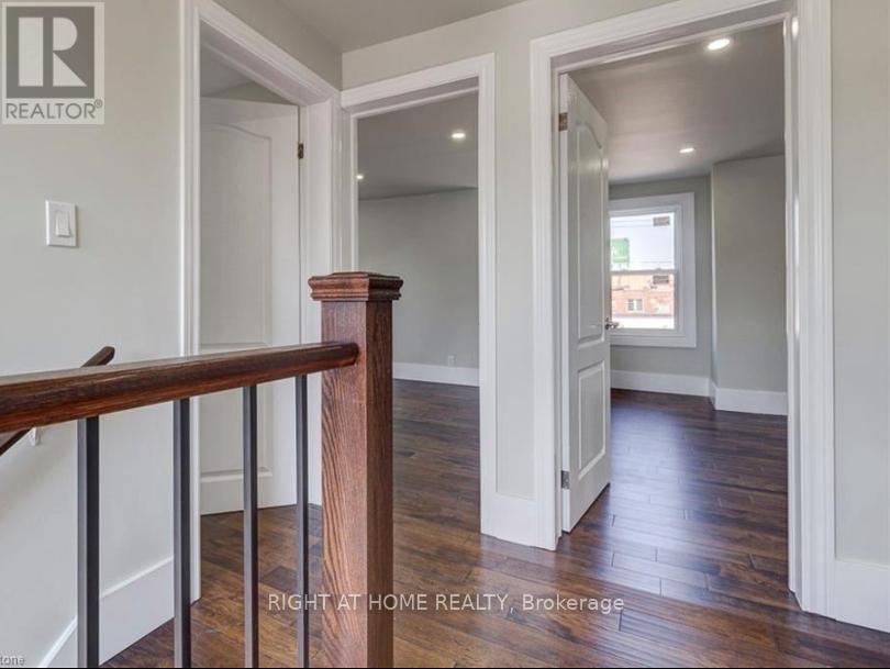 1459 MAIN STREET E