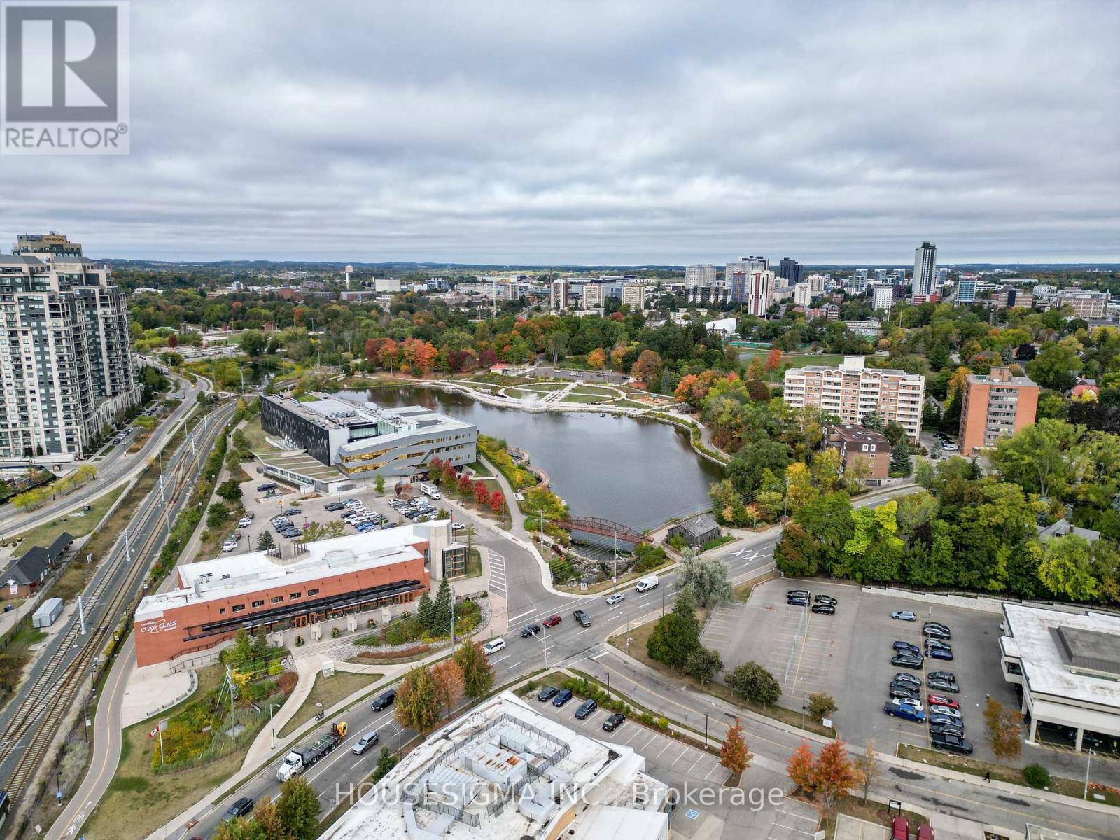 89B WILLIAM STREET W