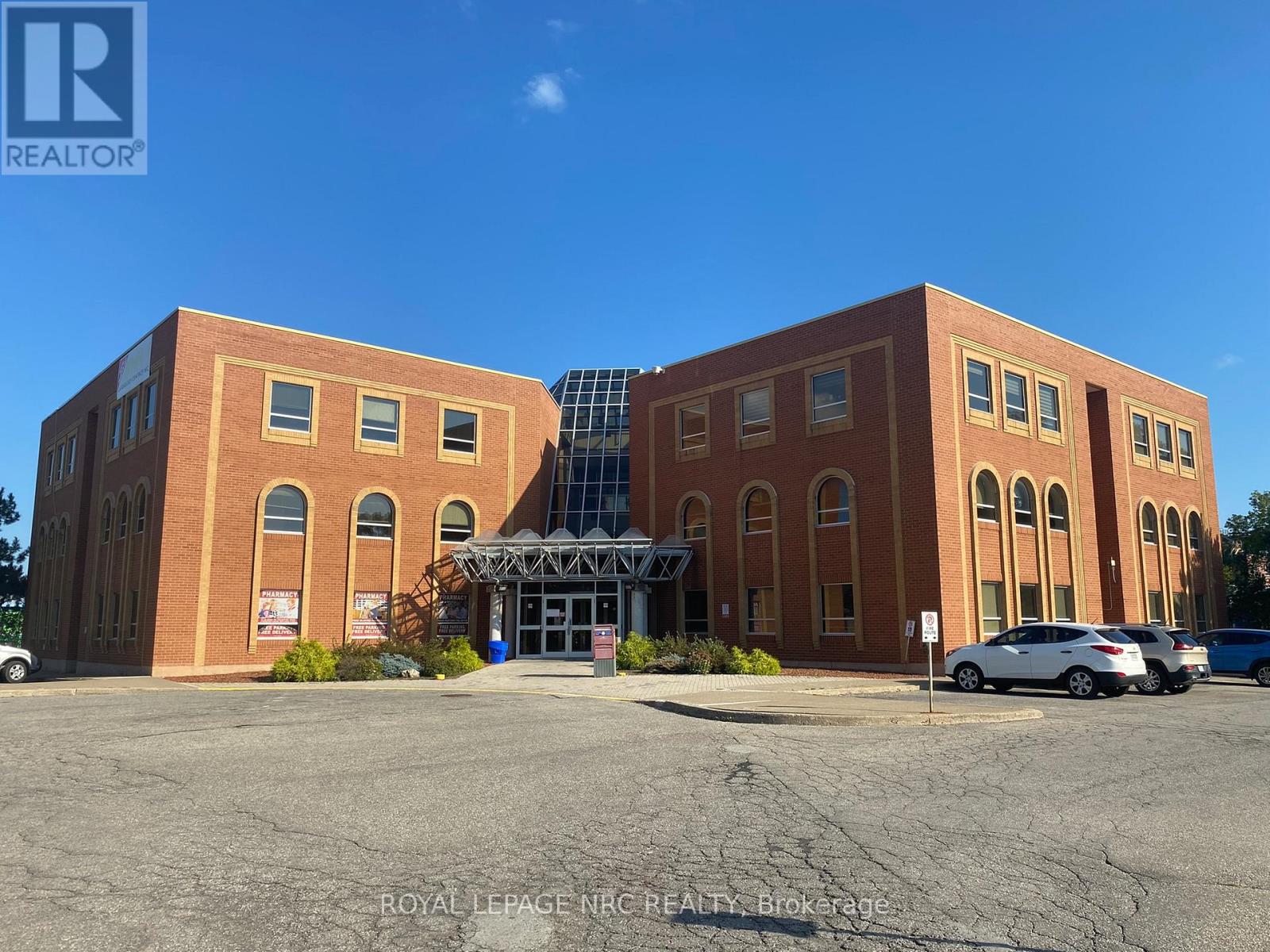 208 – 180 VINE STREET S