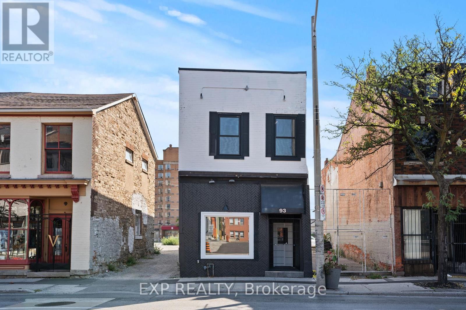 1 – 93 JOHN STREET S