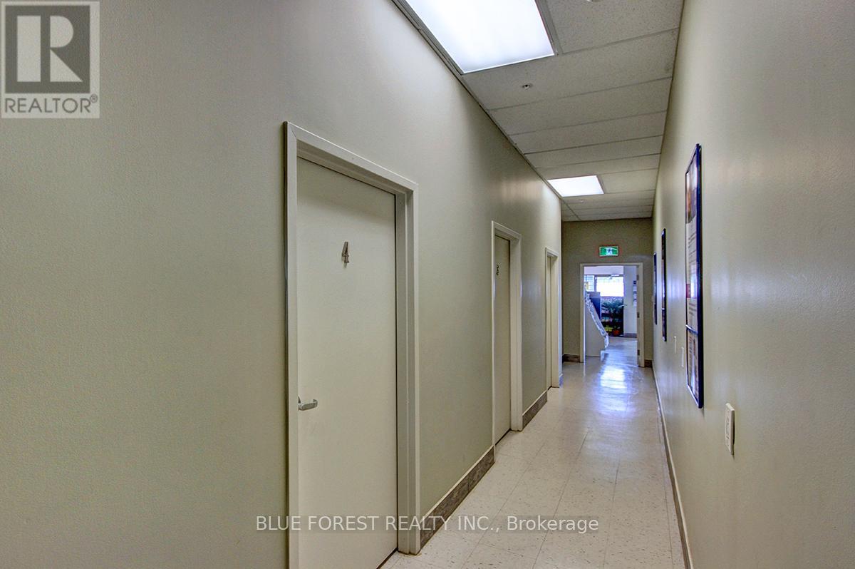 12 – 1401 ERNEST AVENUE