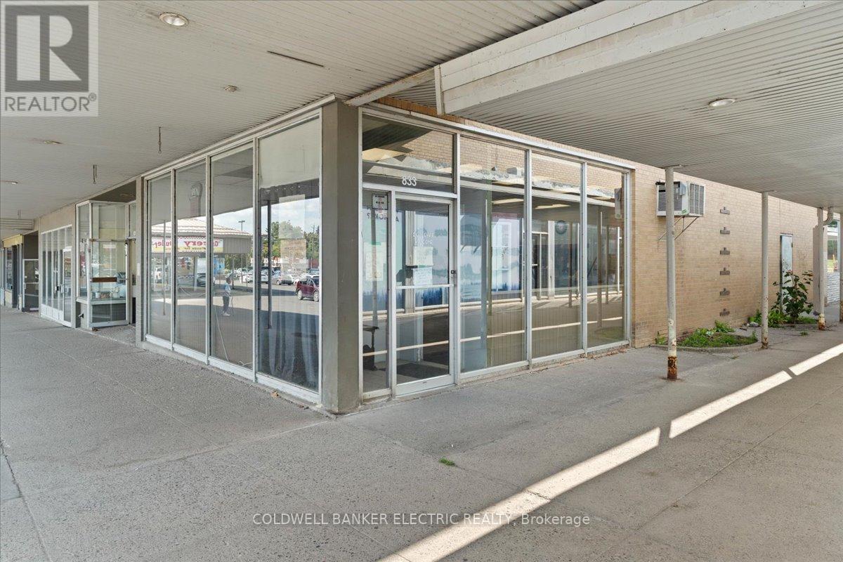 UNIT #10 – 833 CHEMONG ROAD