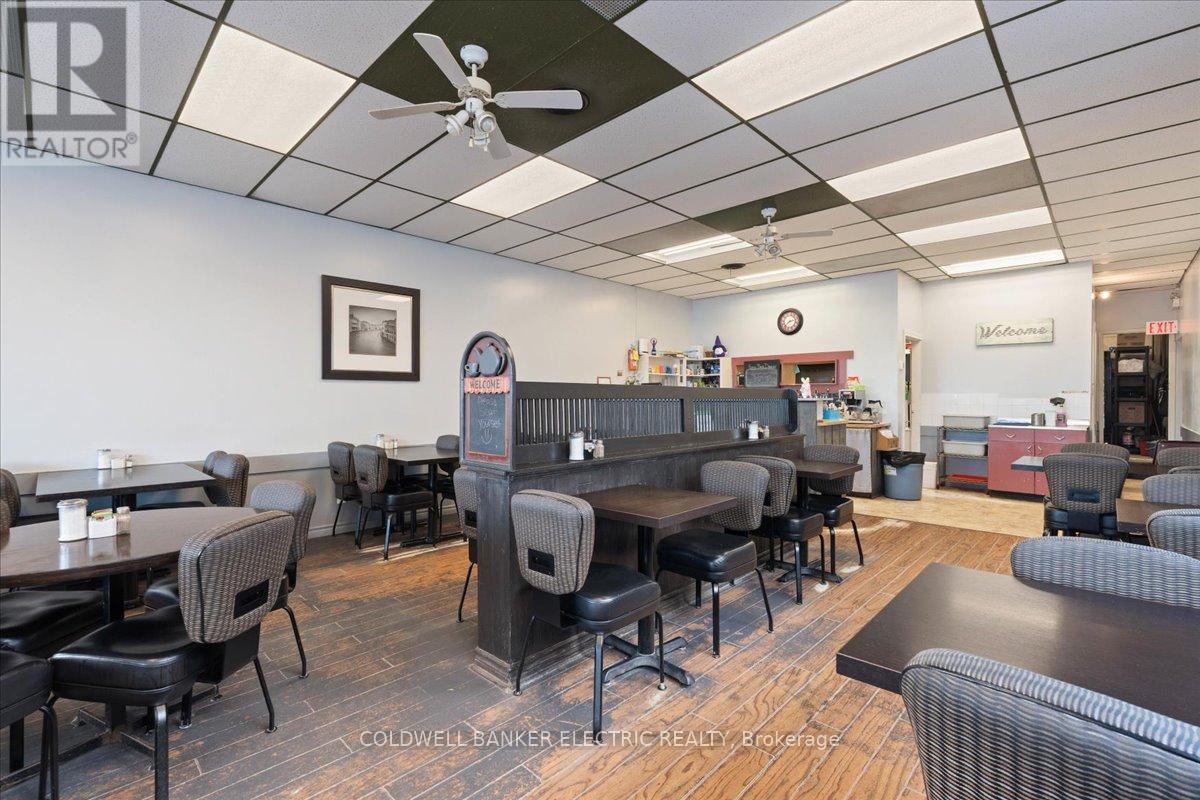 UNIT #10 – 833 CHEMONG ROAD