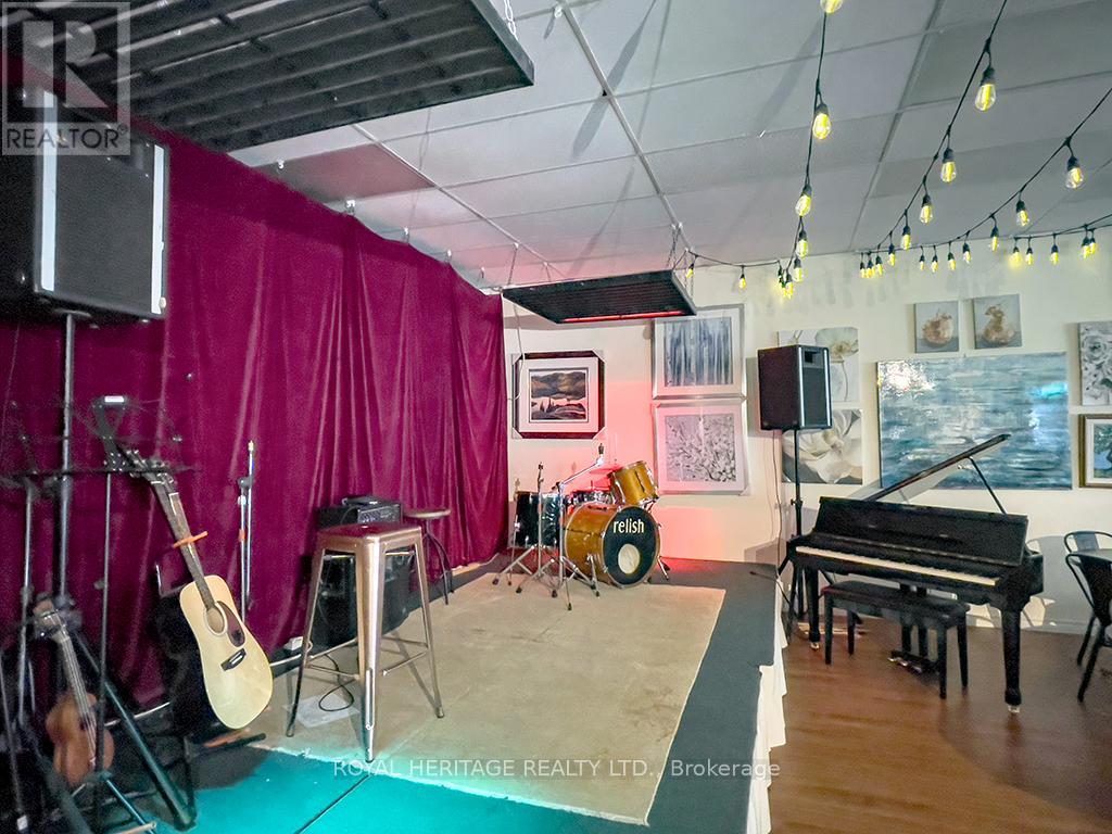 313 FRONT STREET