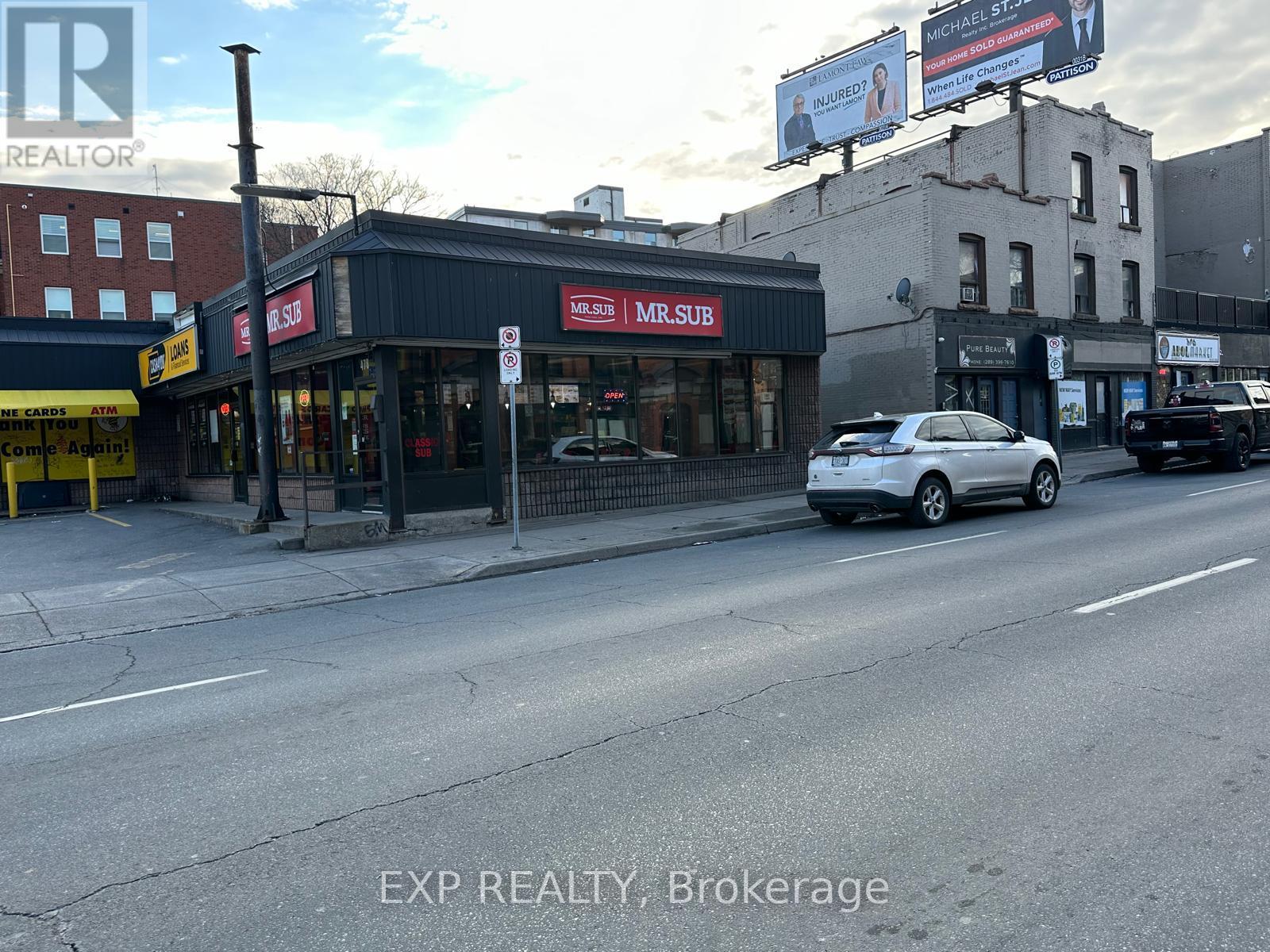 1 – 478 KING STREET E