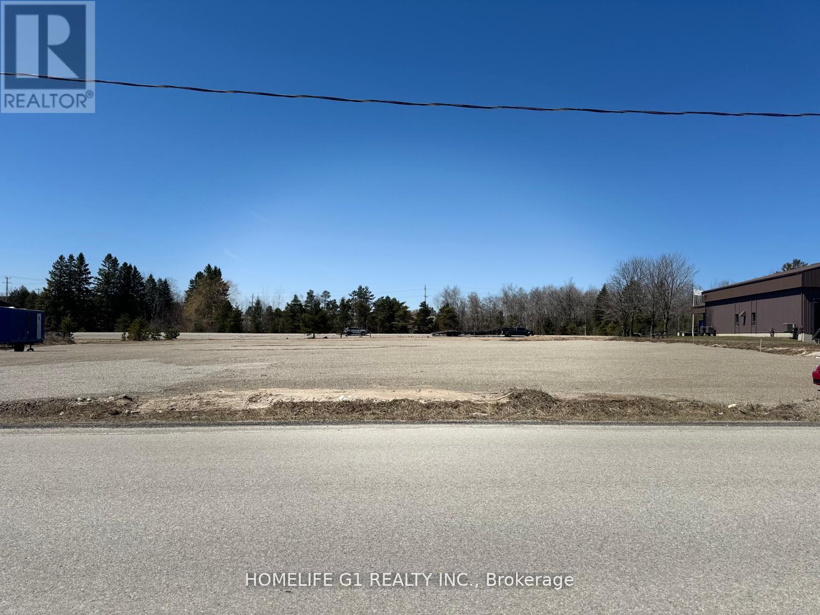 12 THOMPSON CRESCENT