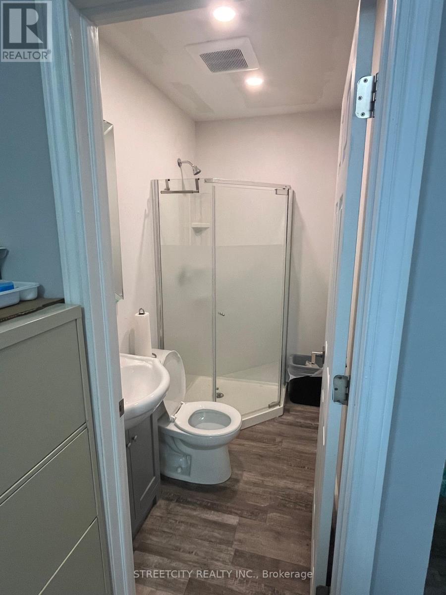 UNIT C – 1472 DUNDAS STREET