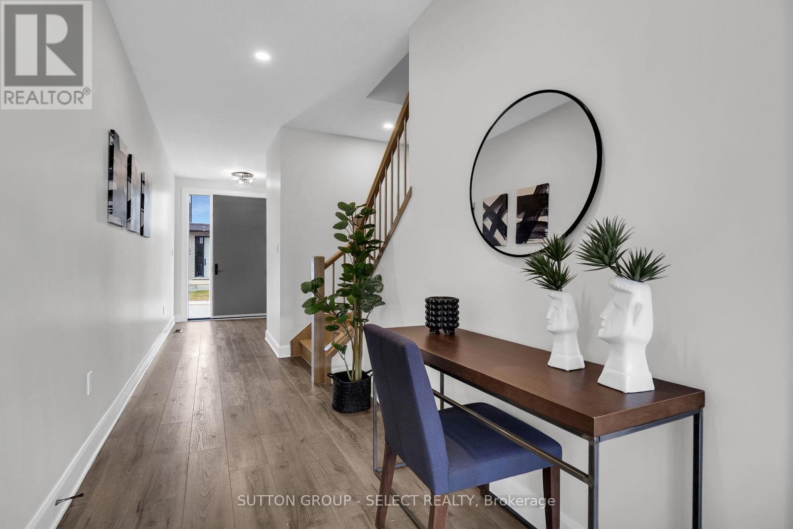 203 – 175 DOAN DRIVE