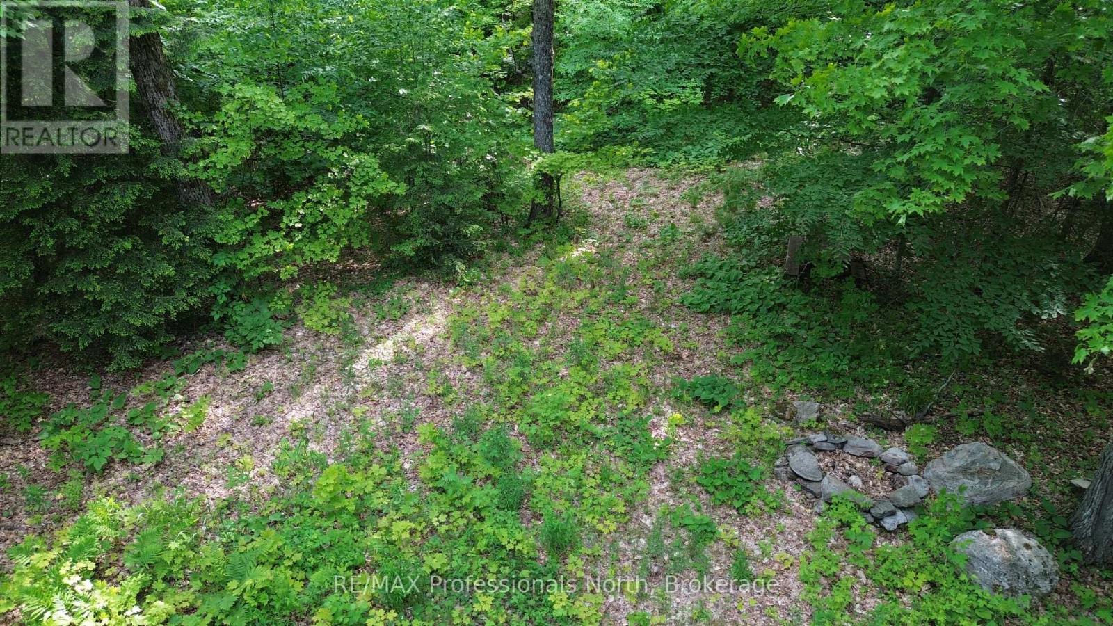 1012 BETULA CRESCENT