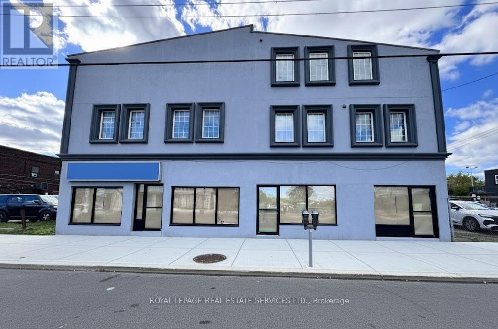 1072 BARTON STREET E