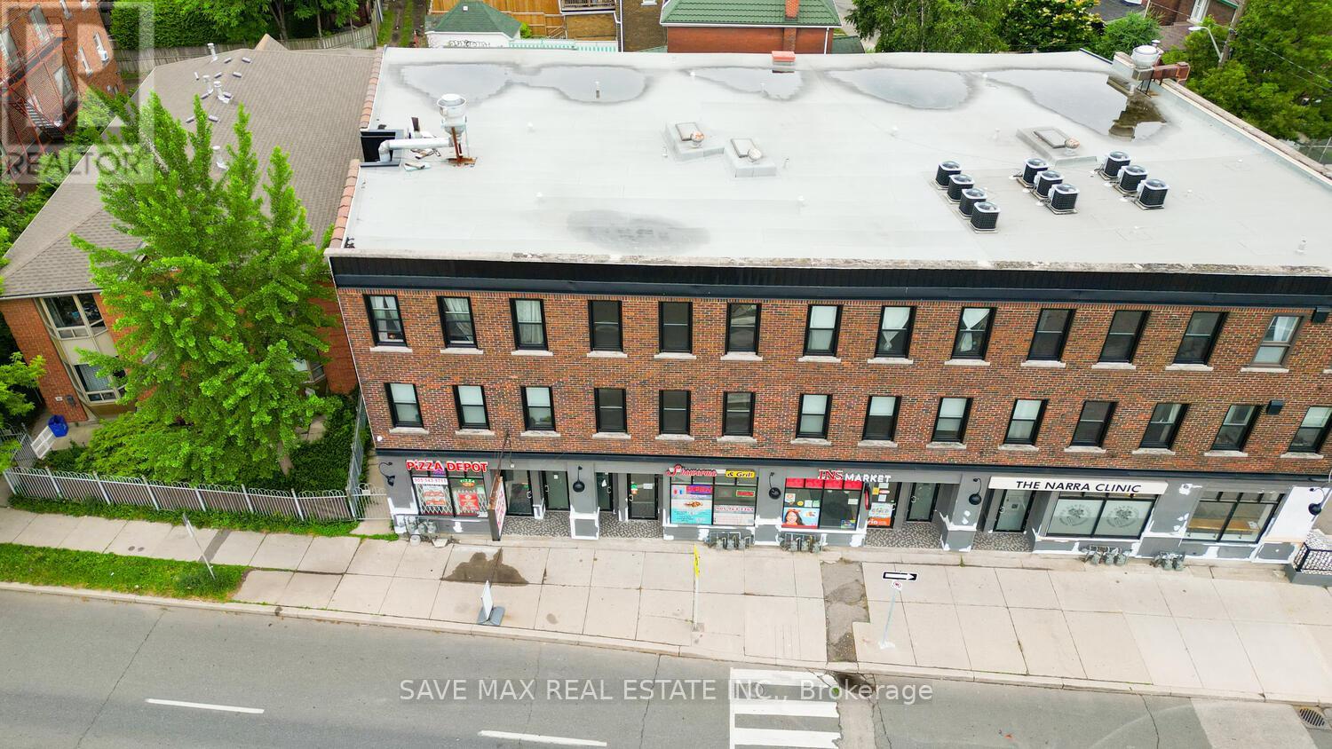 1010 KING STREET E