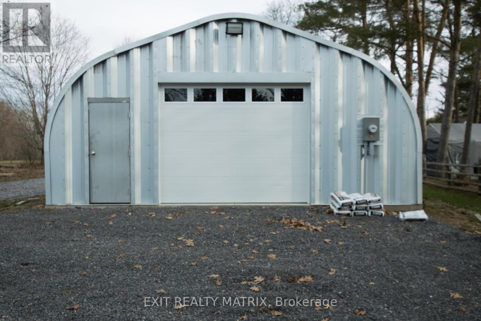 1429 MEADOW DRIVE