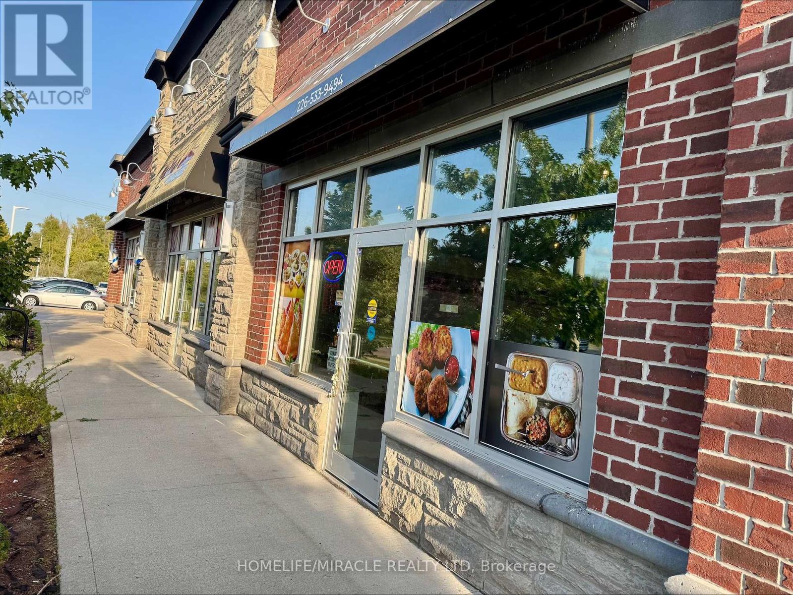 4 – 825 SAGINAW PARKWAY