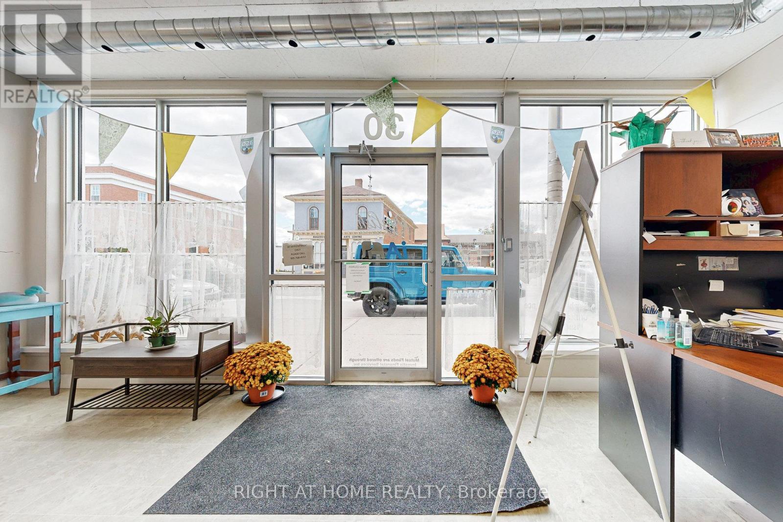 28-30 KING STREET W