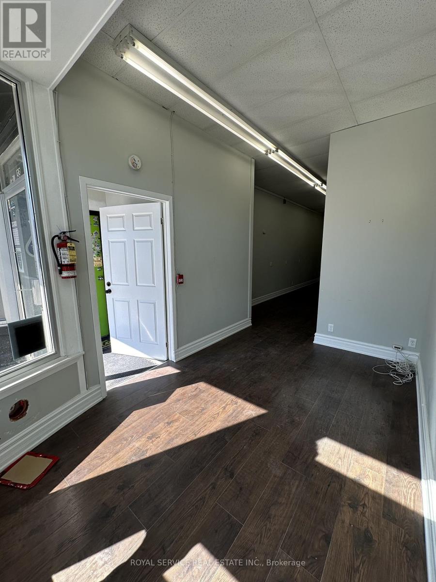 A – 33 KING STREET E