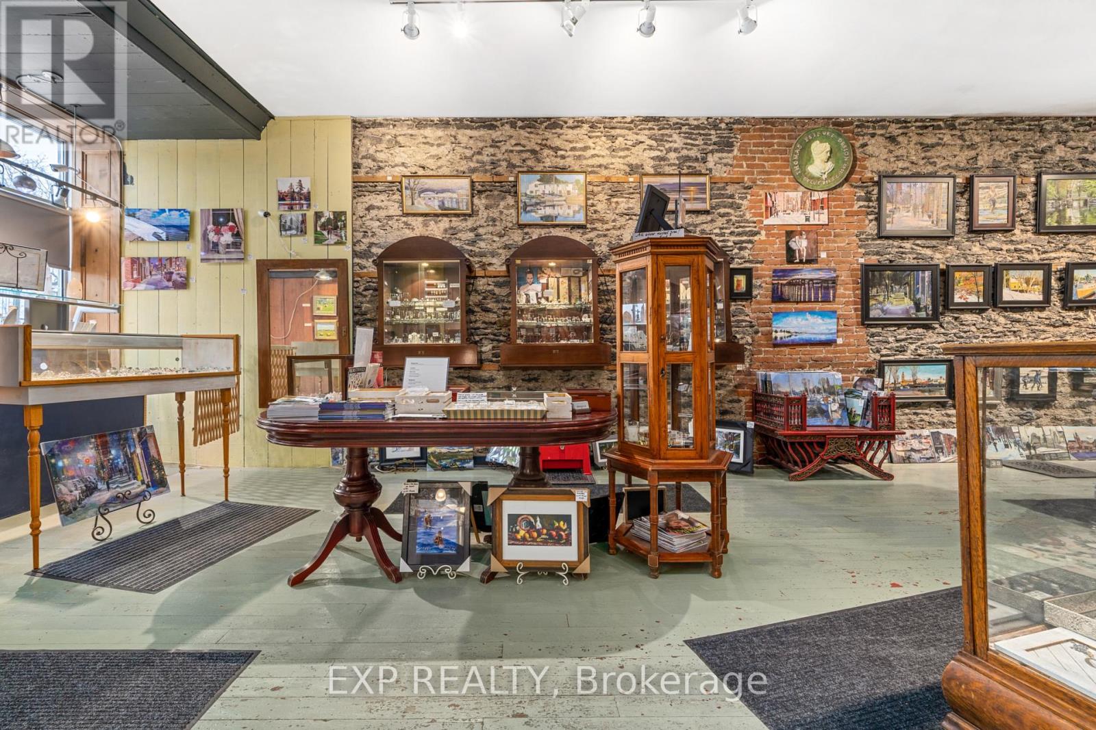 395 FRONT STREET