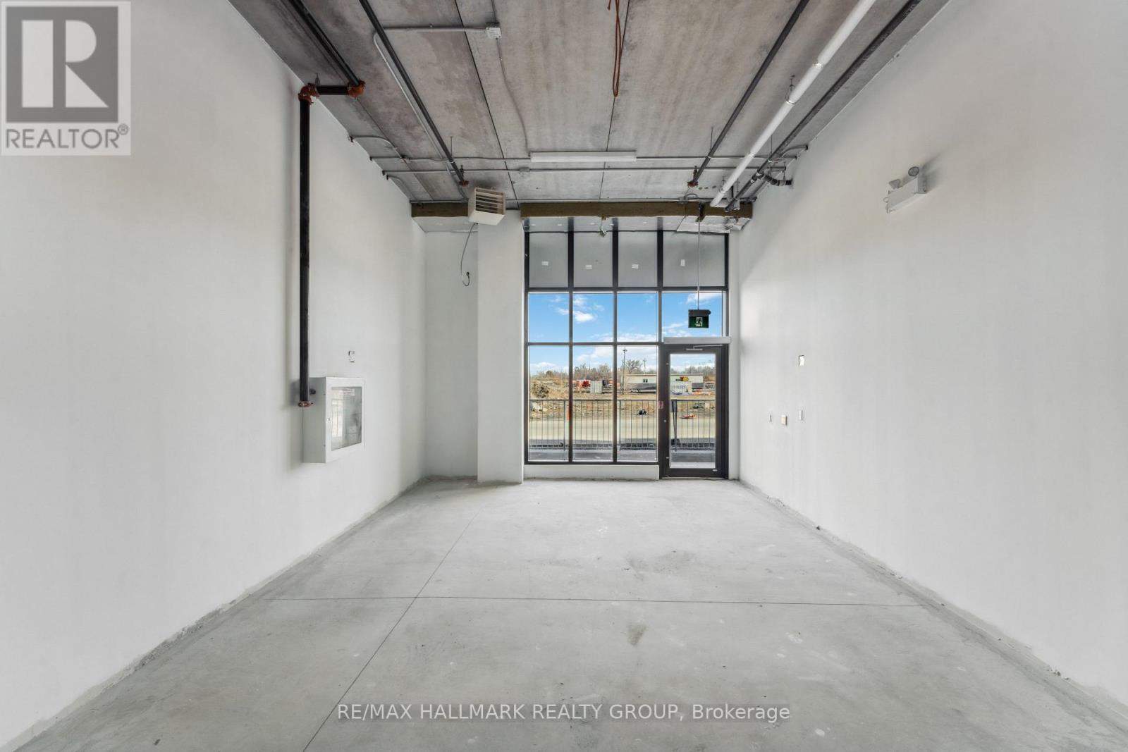11 – 1340 HEMLOCK ROAD