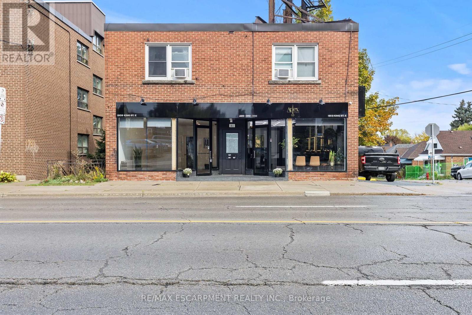 1809 KING STREET