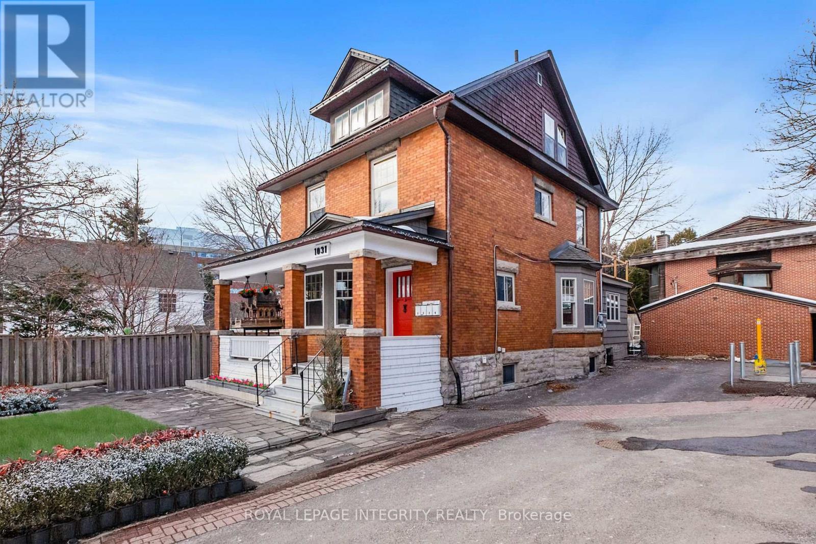 1 – 1031 CARLING AVENUE