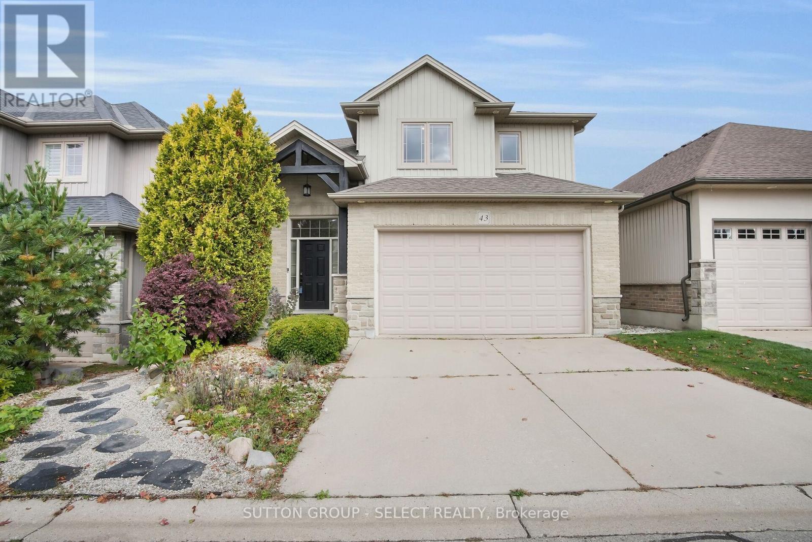 43 – 777 APRICOT DRIVE