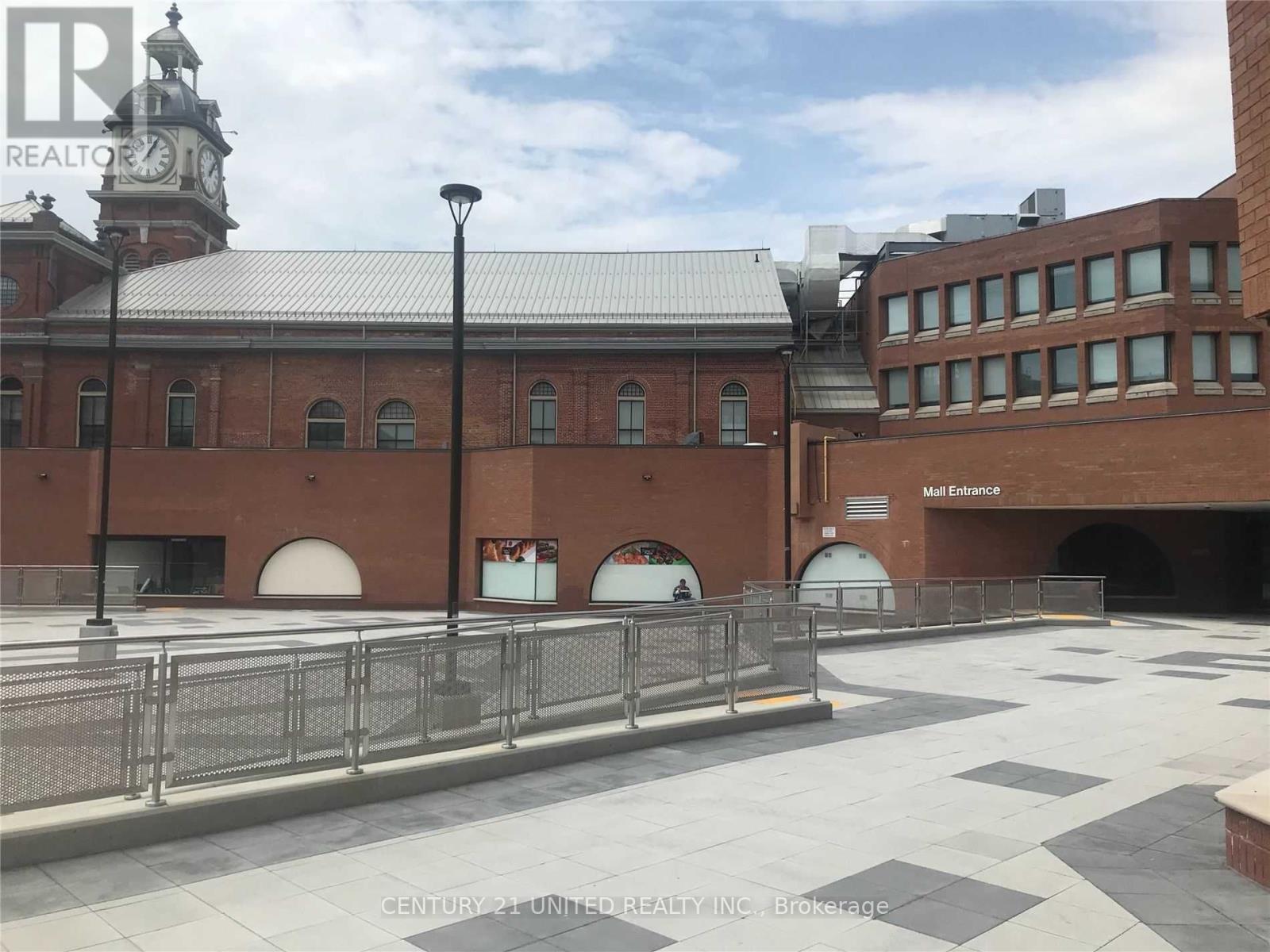 50 – 360 GEORGE STREET N
