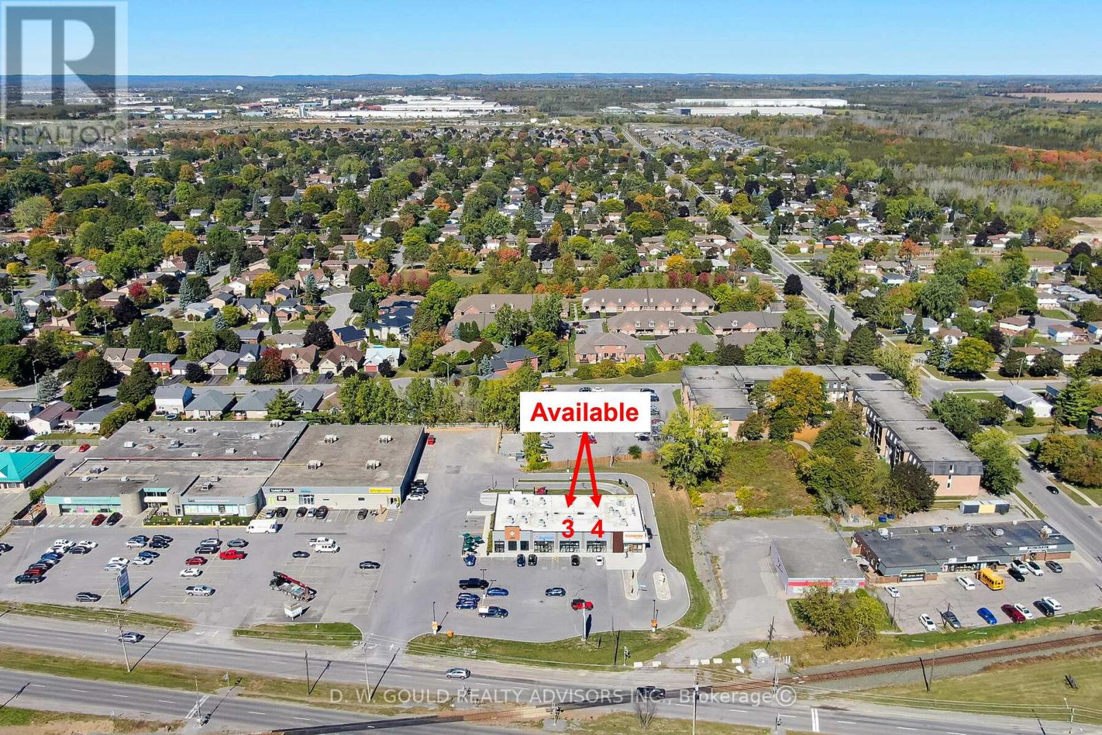 UNIT 4 – 620 DUNDAS STREET E