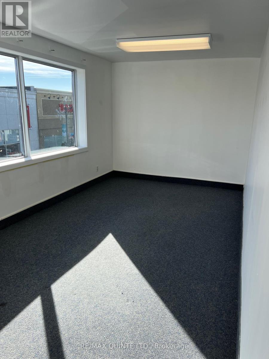 1 – 74 DUNDAS STREET W