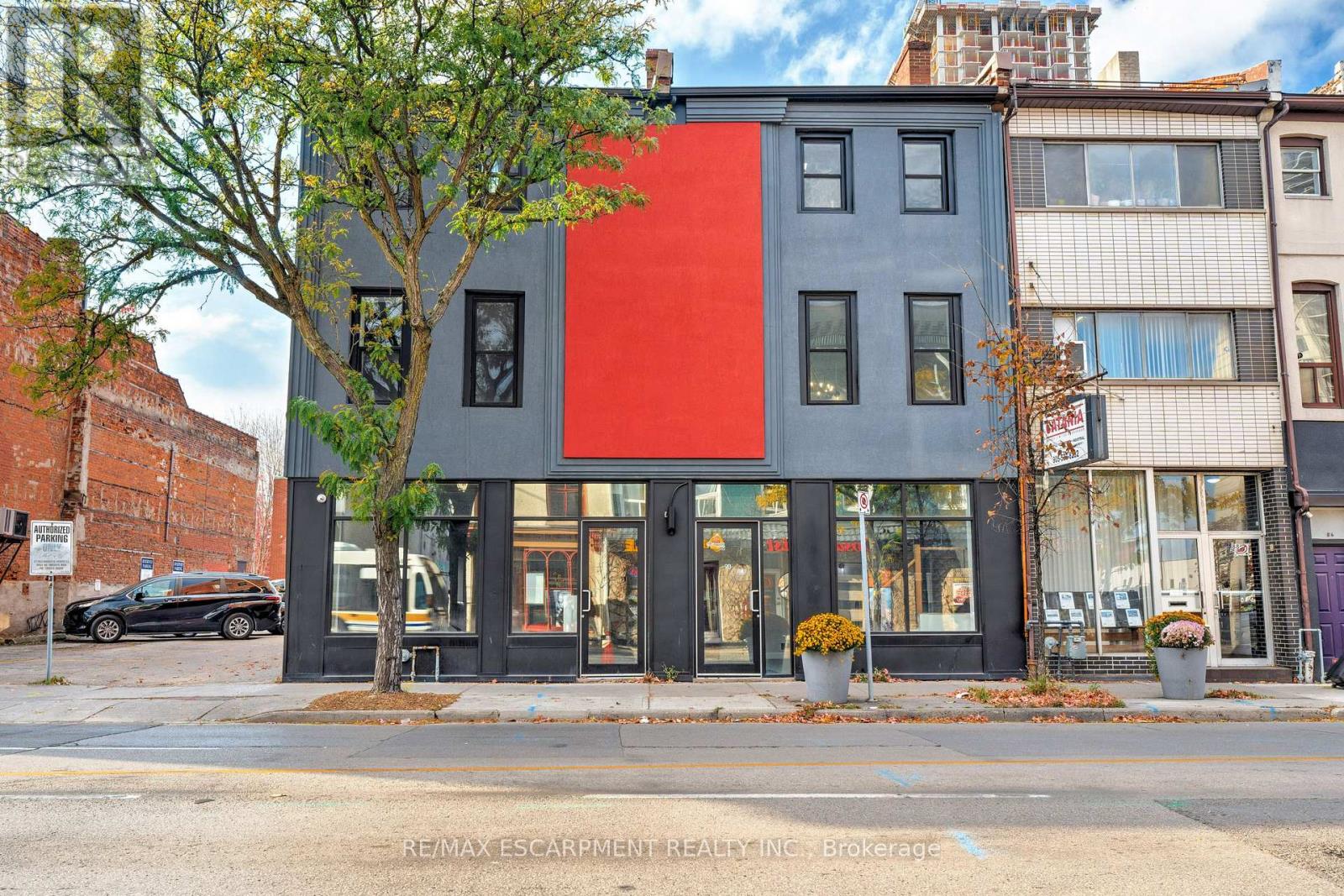 90 JOHN STREET S