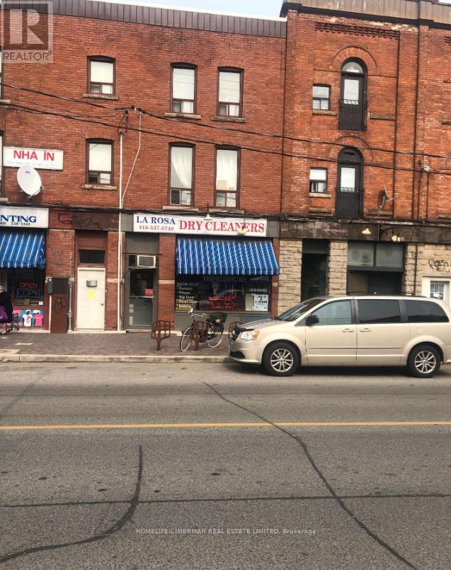 2ND FLOOR – 447 DOVERCOURT ROAD