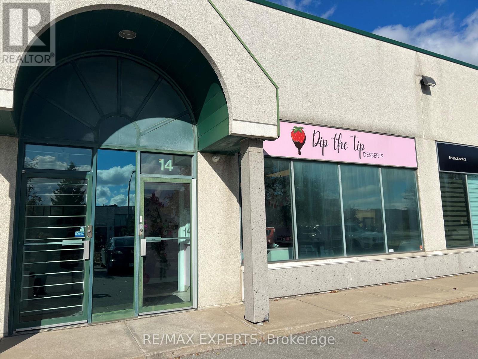 14 – 201 SPINNAKER WAY