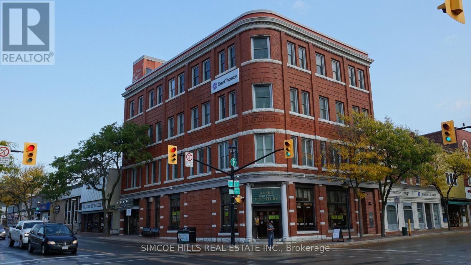 4 – 2-10 MISSISSAGA STREET E