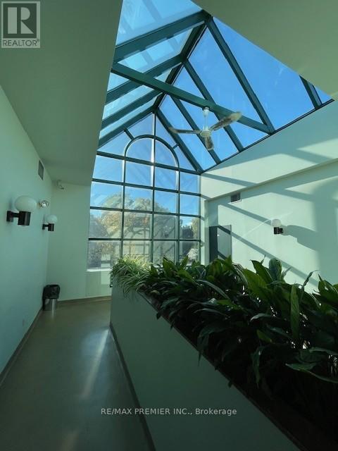 F – 2120 EGLINTON AVENUE W